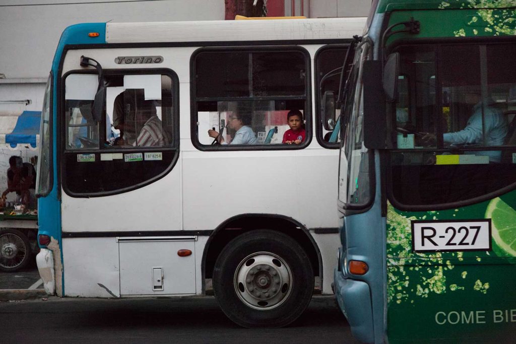 Alejandro Cartagena, Suburban Bus